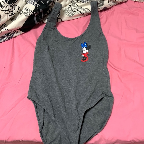 Minnie Mouse body suit - Picture 1 of 5